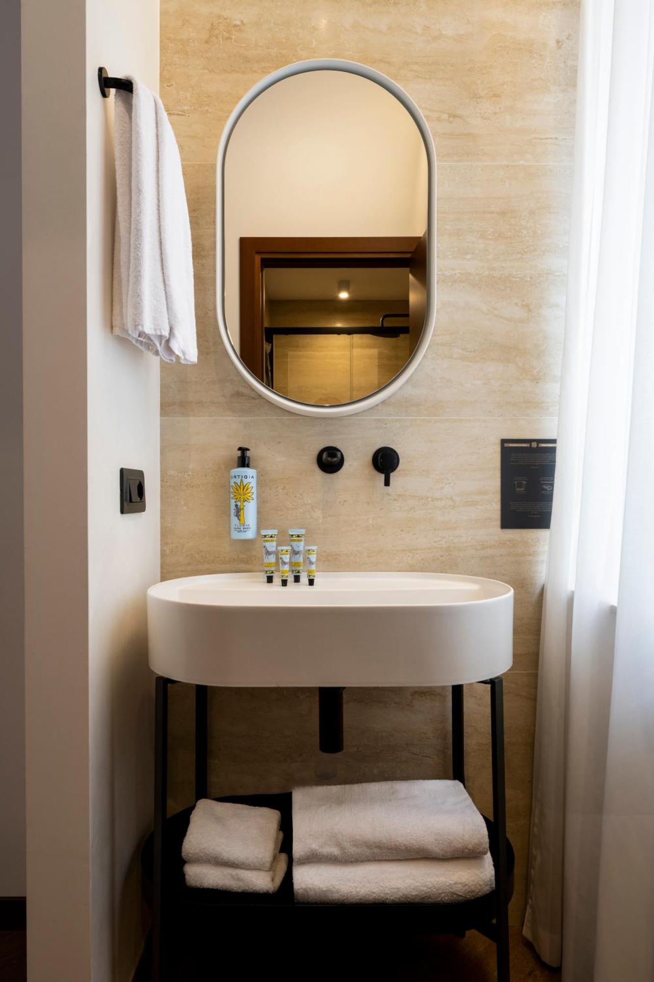 Boutique Hotel Piedra Rome City Centre 外观 照片